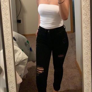 Hollister jeans size 0 short. Like new.